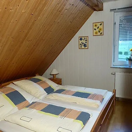 Apartment Ferienwohnung Familie Robert *
